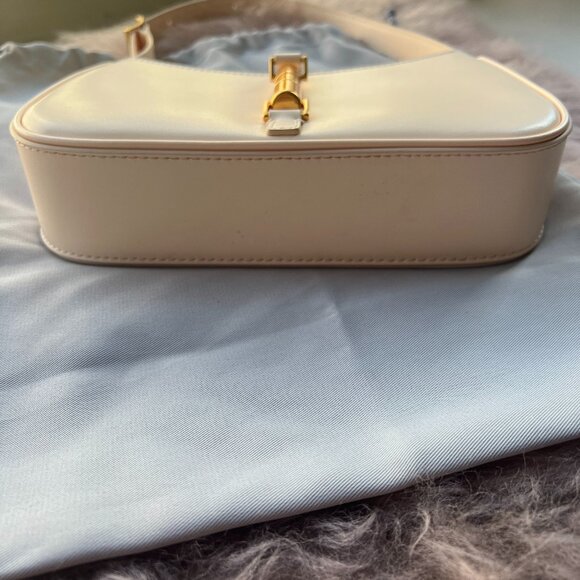 Charles & Keith Shoulder Bag - Picture 12 of 15